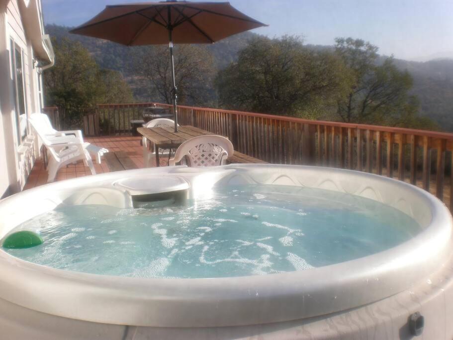 Mariposa Ridge Retreat Villa Buitenkant foto